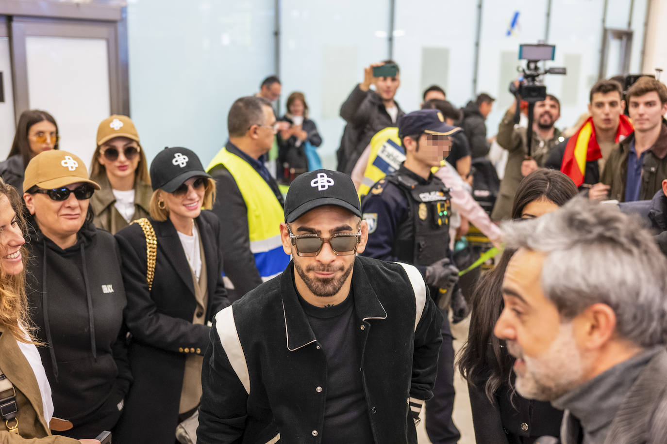 La llegada de Topuria a España, en imágenes