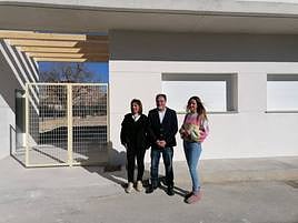 El alcalde de Villena Fulgencio Cerdán junto a la concejal María Server.