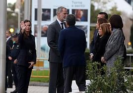 Los Reyes en su visita de este lunes a Valencia.