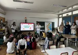 Acción de promoción de salud en un colegio de San Vicente.