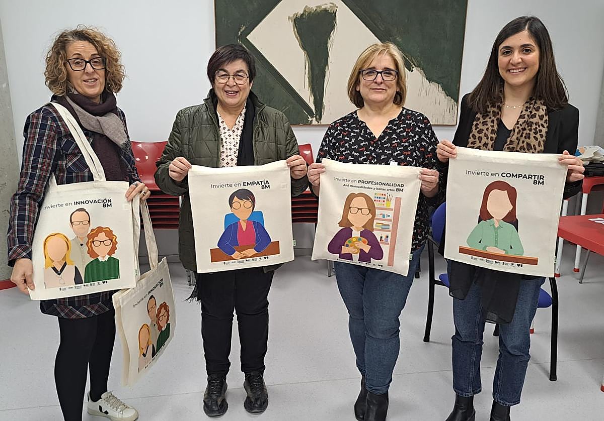 Presentación de la campaña 'Invierte en … 8M'.