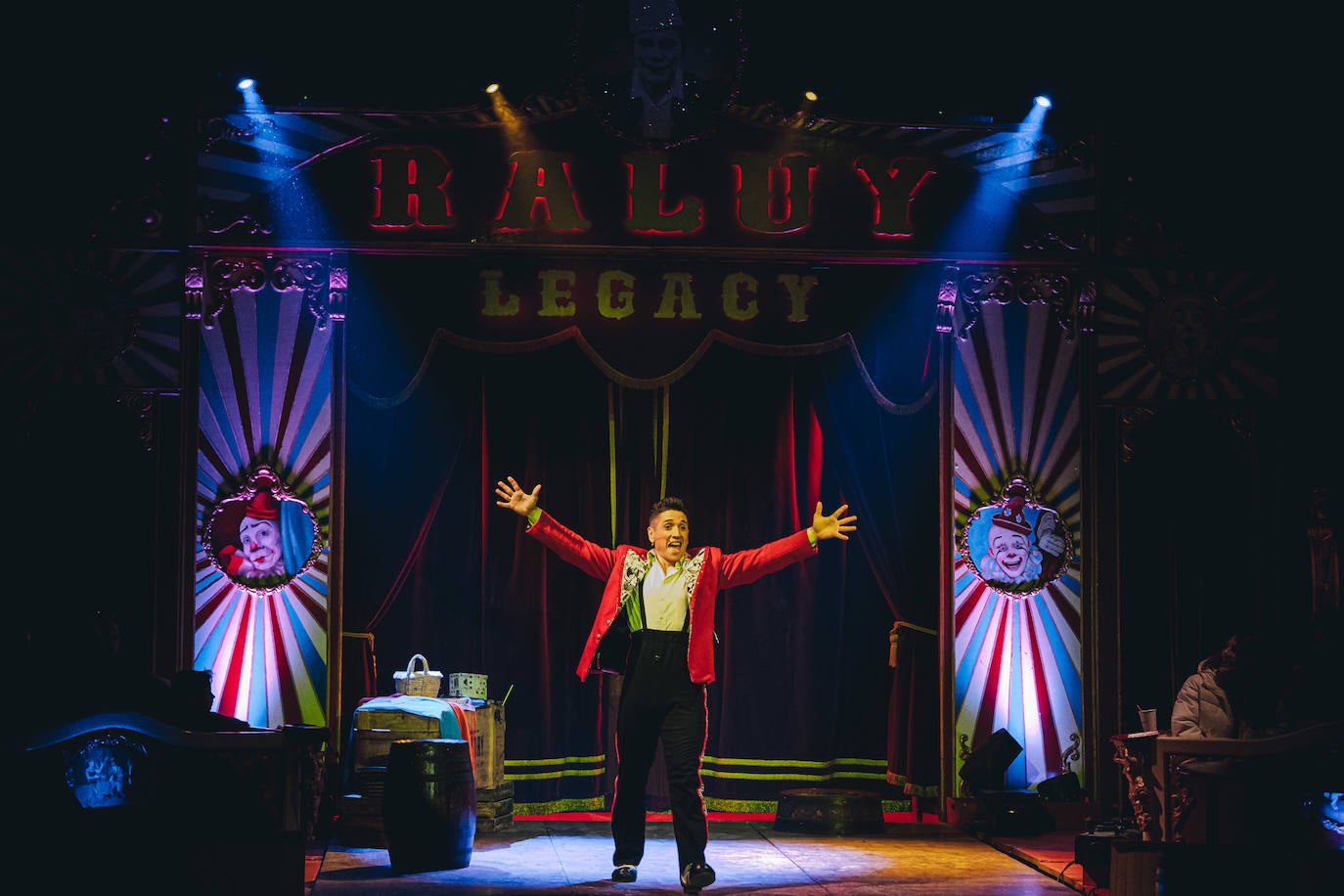 El Circo Raluy Legacy, un oasis de magia, riesgo y humor en Alicante