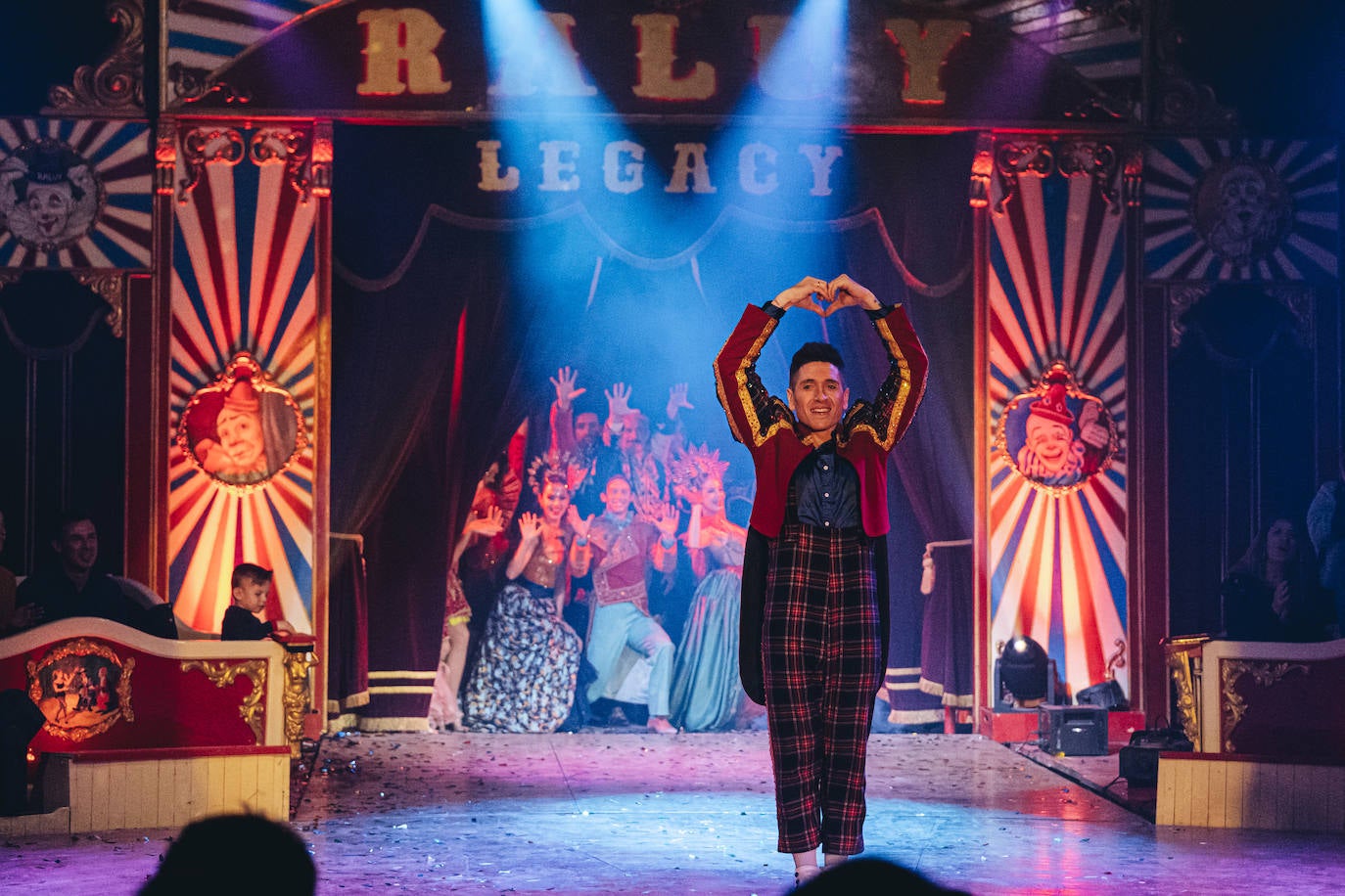El Circo Raluy Legacy, un oasis de magia, riesgo y humor en Alicante
