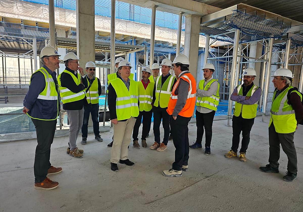 El conseller Marciano Gómez ha visitado este jueves las obras.
