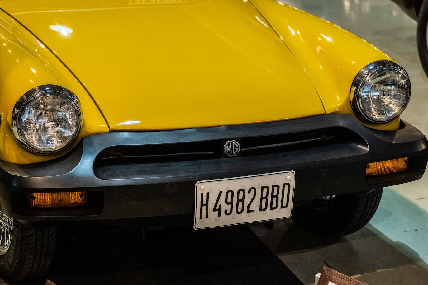 Imagen secundaria 1 - Coches antiguos en anteriores ediciones.