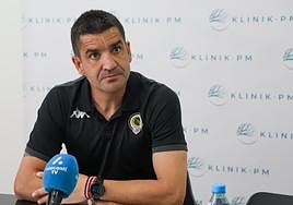 Rubén Torrecilla durante una rueda de prensa.