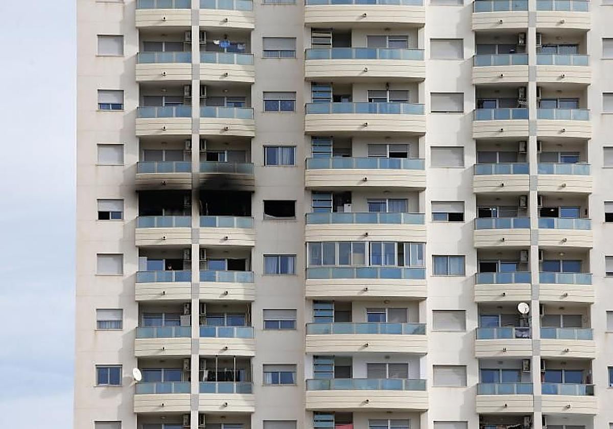 Edificio siniestrado en La Vila Joiosa.
