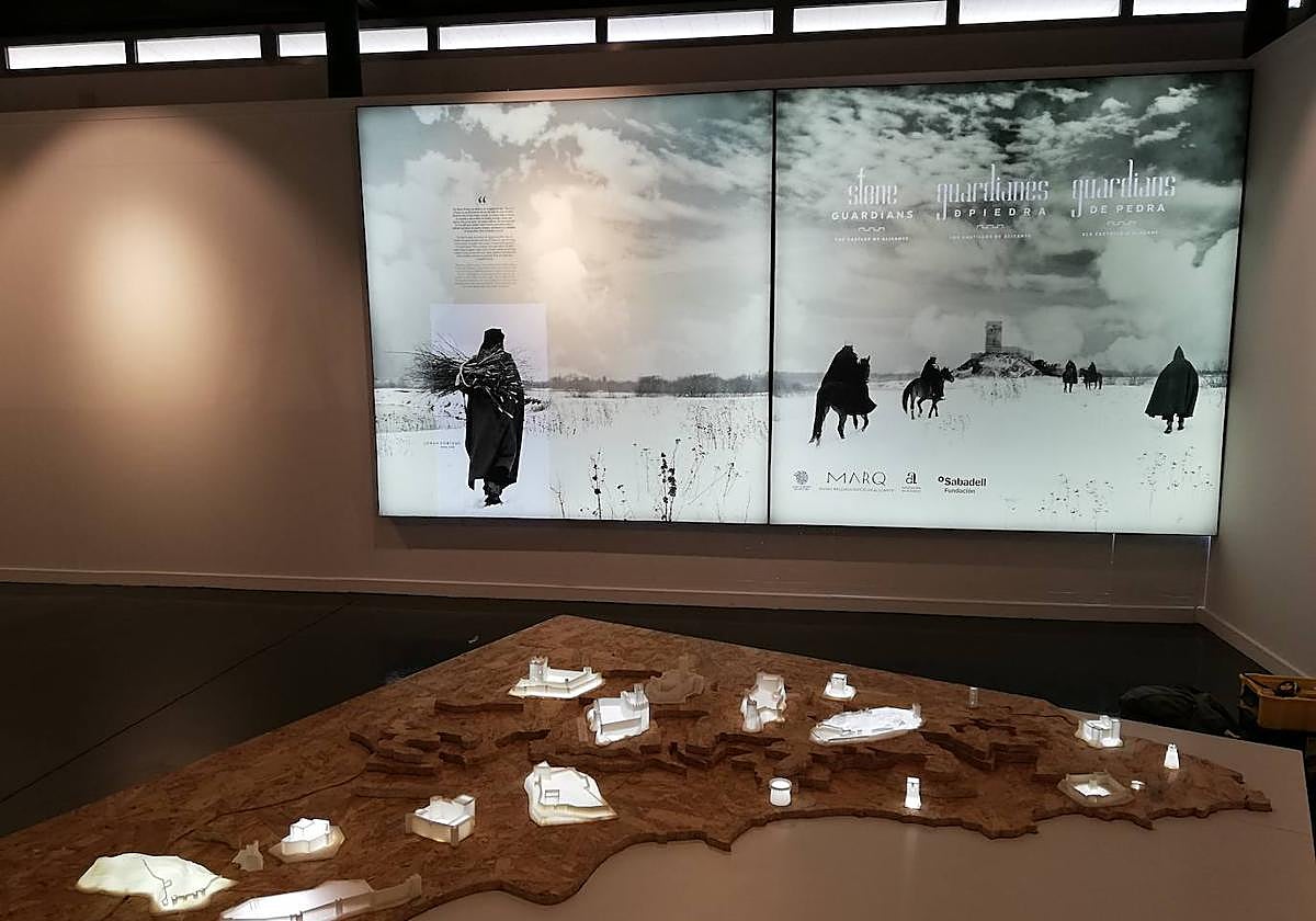 Exposición 'Guardianes de piedra'.