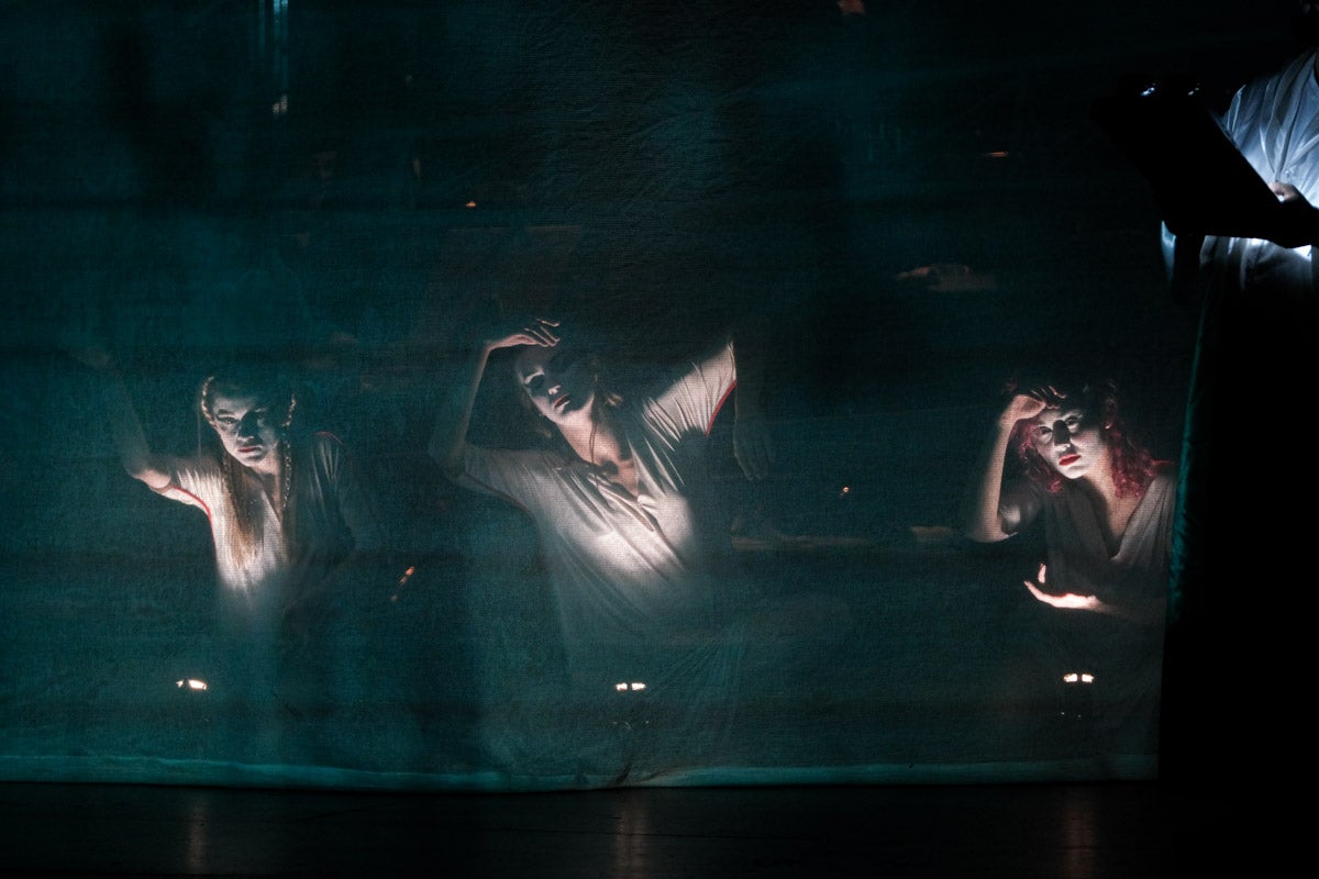 La Fura dels Baus pone a vibrar el Teatro Principal de Alicante con el estreno de &#039;Carmina Burana&#039;