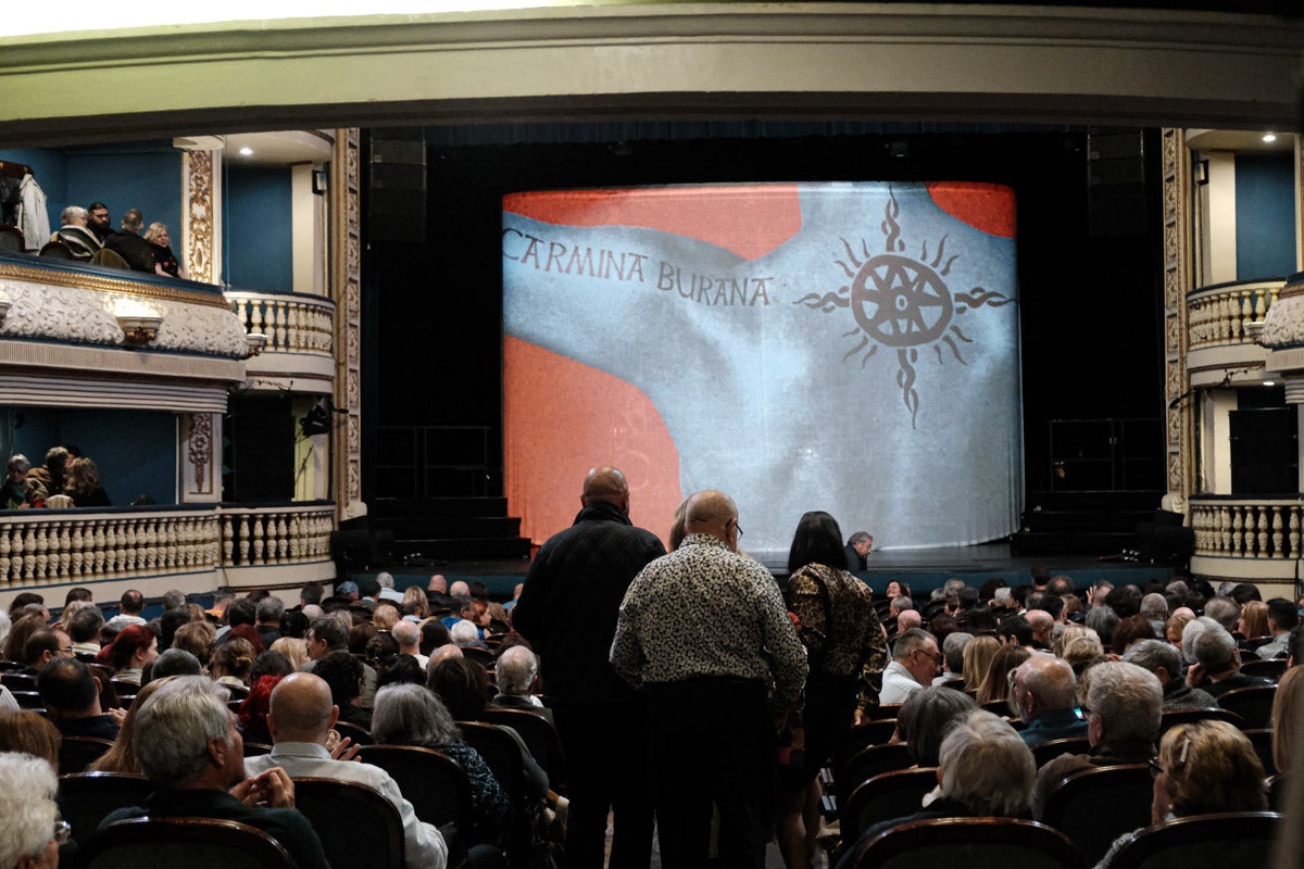 La Fura dels Baus pone a vibrar el Teatro Principal de Alicante con el estreno de &#039;Carmina Burana&#039;