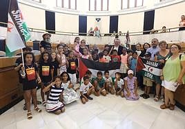 Recepción del presidente de la Diputación a los menores saharauis, el pasado verano.