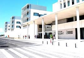 Acceso al Hospital del Vinalopó.