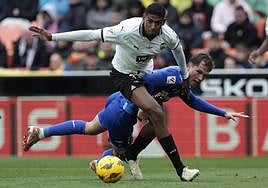 Cristhian Mosquera, en un partido con el Valencia.