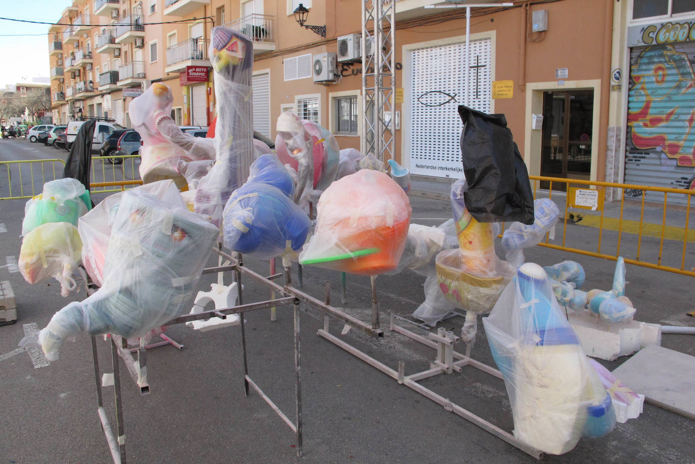 Las fallas de Dénia ya lucen con todo su esplendor