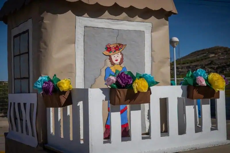 La cremà de las fallas del colegio de Hurchillo, en imagenes