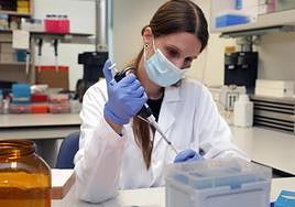 Joven investigadora.