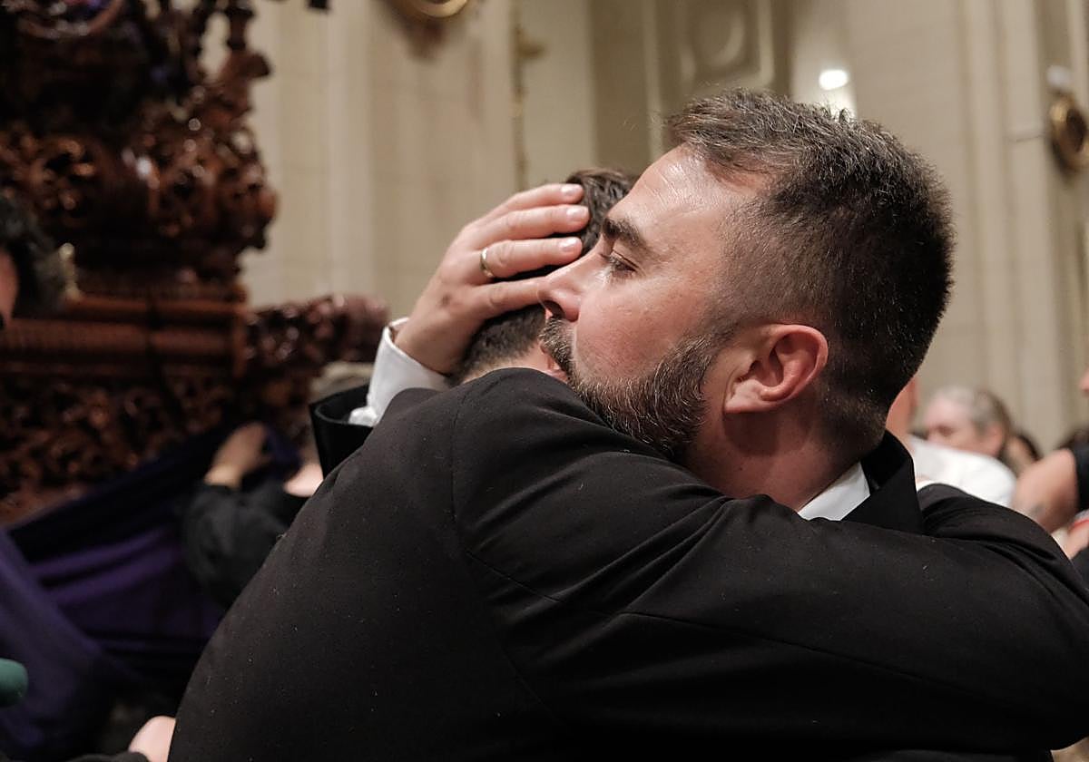 El Lunes Santo de Alicante se llena de lágrimas por la lluvia