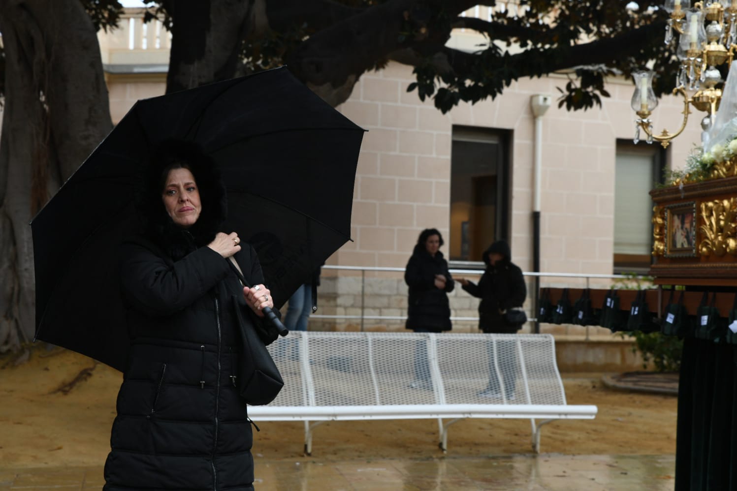El Lunes Santo de Alicante se llena de lágrimas por la lluvia