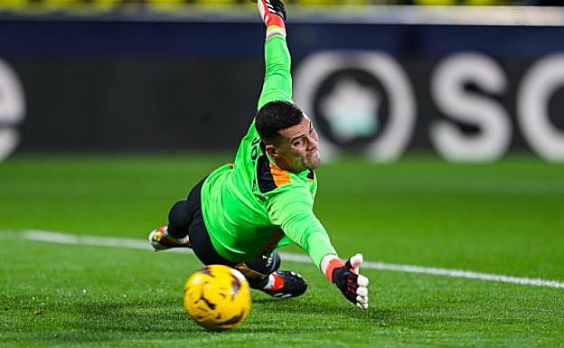 Racing Club Ferrol vs Elche: cuándo y dónde verlo en televisión en directo