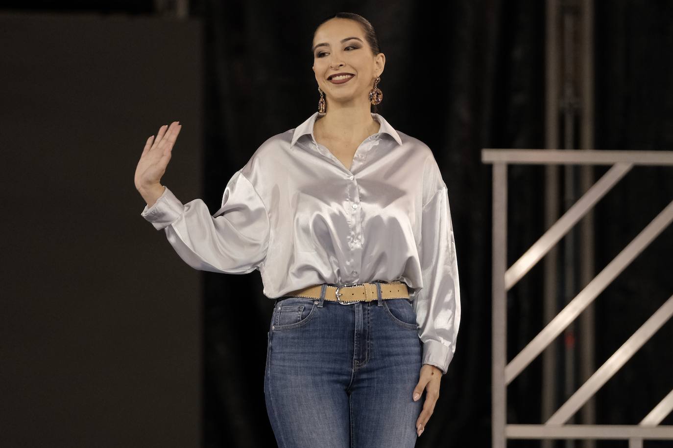 El primer ensayo de las candidatas a Bellea del Foc 2024, paso a paso