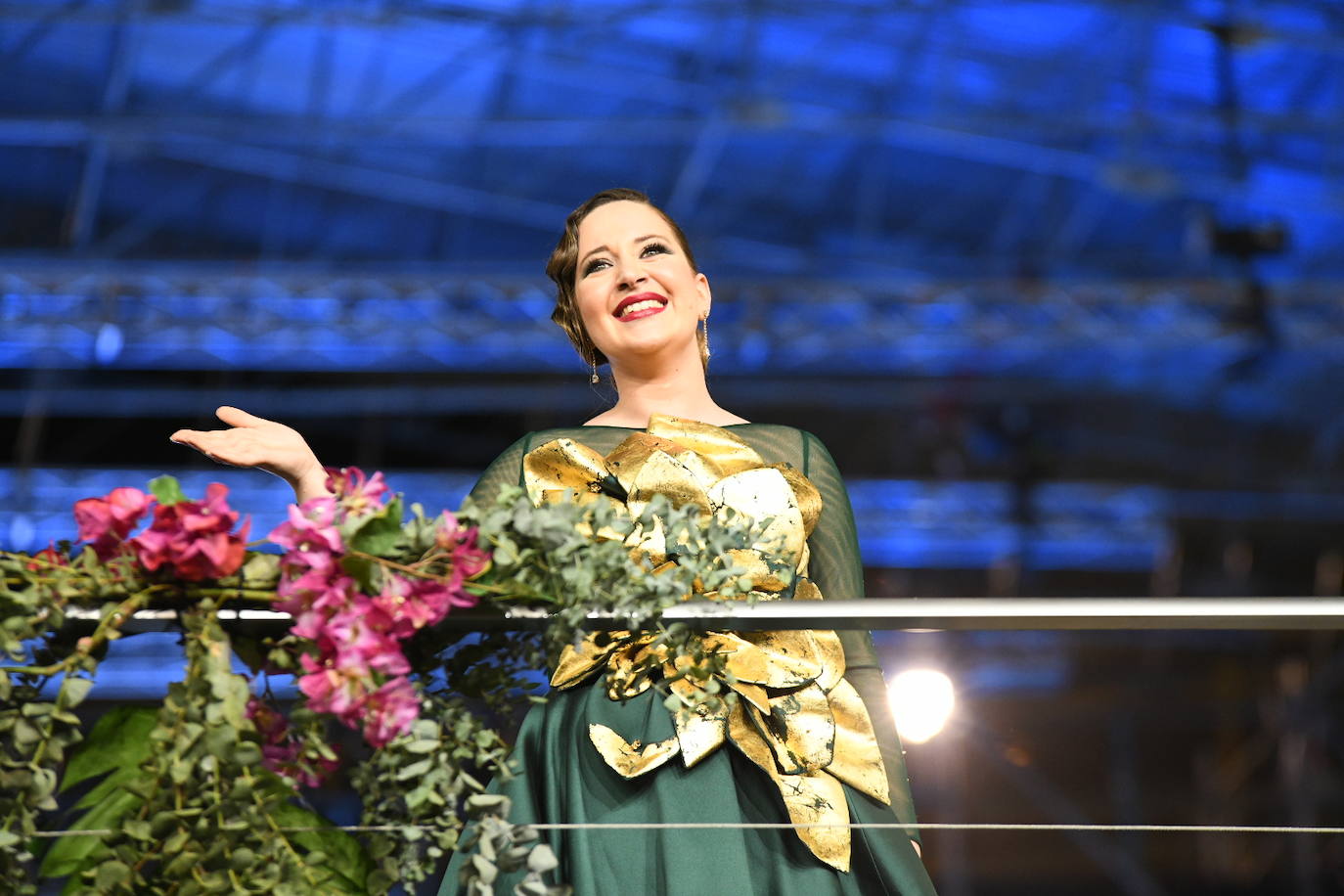 Las candidatas a bellea del foc de Alicante lucen sus mejores galas