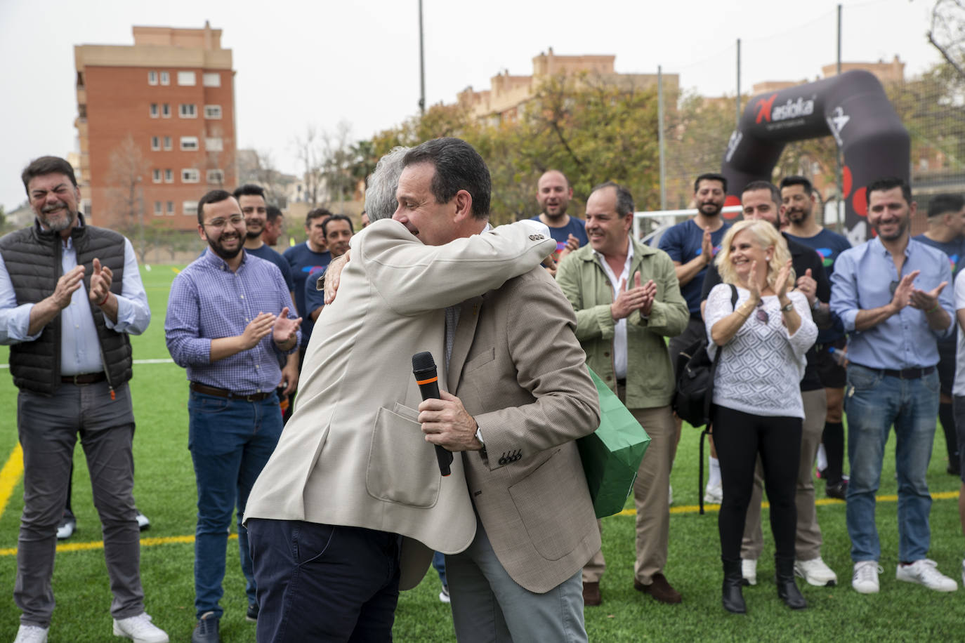 Así ha sido el partido de fútbol de Pueblo Gitano y Guardia Civil