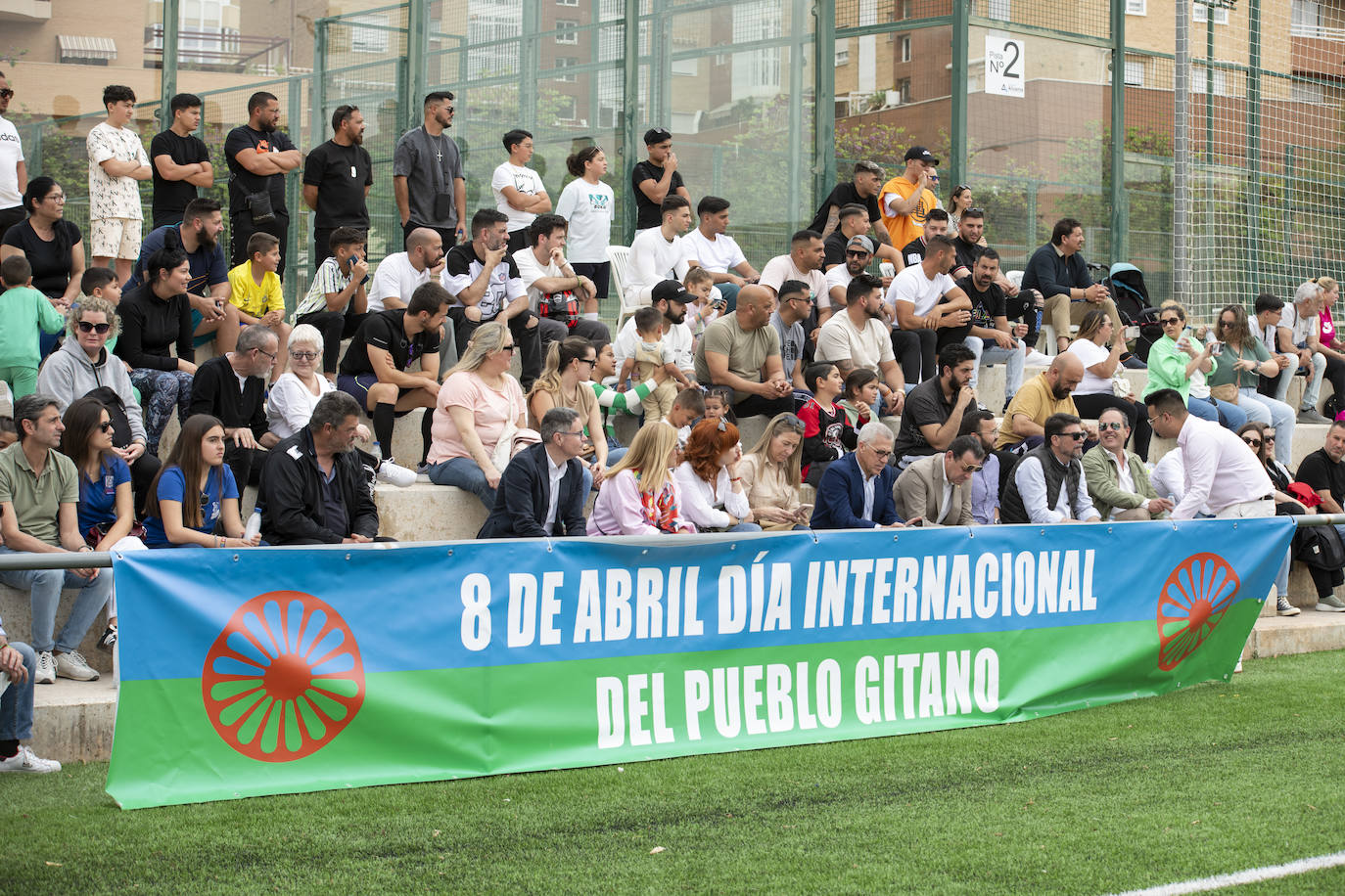 Así ha sido el partido de fútbol de Pueblo Gitano y Guardia Civil