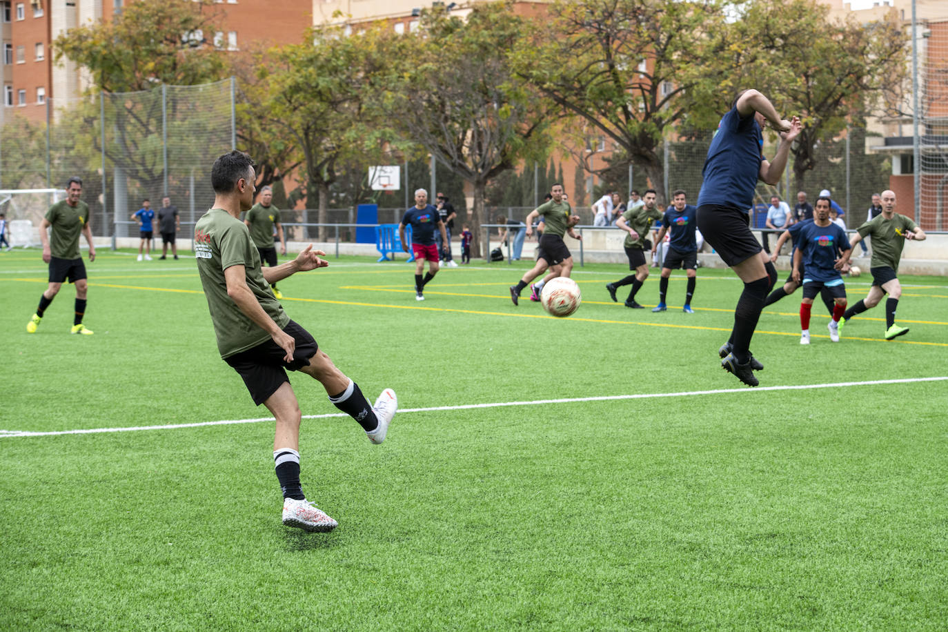 Así ha sido el partido de fútbol de Pueblo Gitano y Guardia Civil
