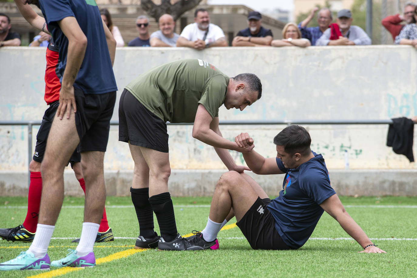 Así ha sido el partido de fútbol de Pueblo Gitano y Guardia Civil