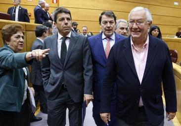 Mazón y otros cinco 'barones' del PP exhiben en el Senado su rechazo a la amnistía frente a Aragonès