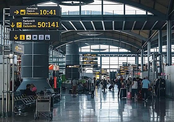 Una imagen de la terminal del aeropuerto Alicante-Elche.