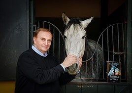 Gonzalo Giner llegará este viernes a las veladas literarias de Maestral.