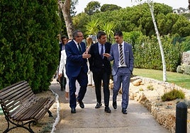 Toni Pérez, Carlos Mazón y Fede Fuster en Altea
