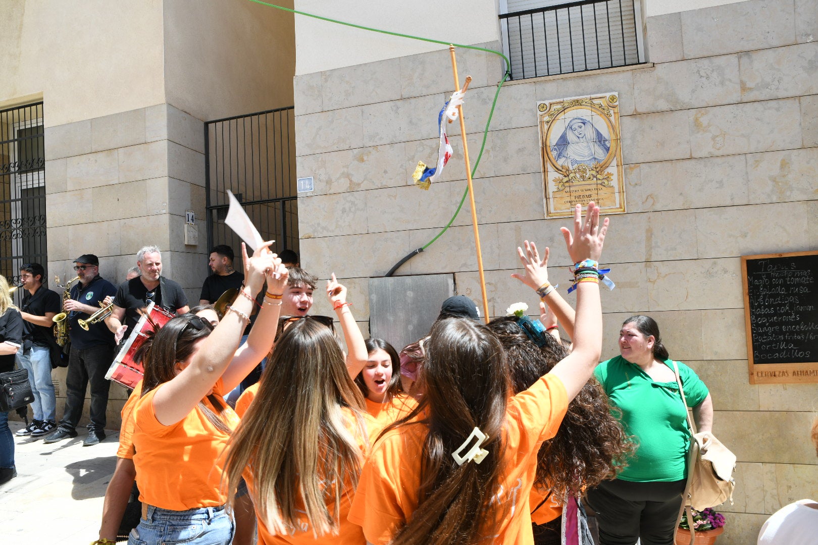 Ruta por las Cruces de Mayo de Alicante