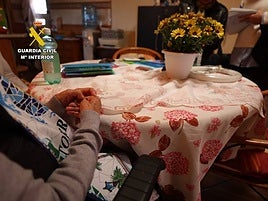 Ancianos en la residencia.