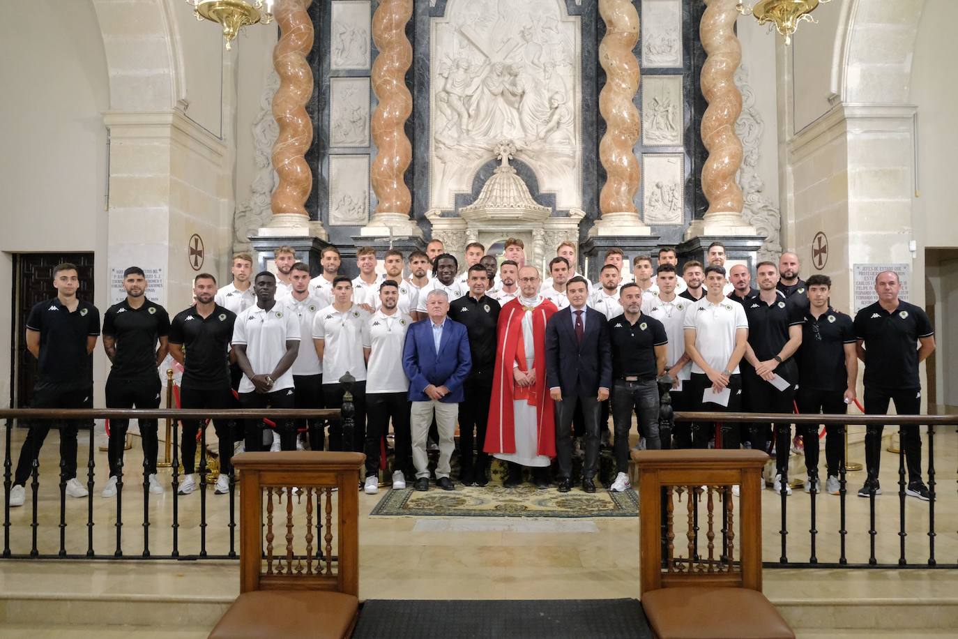 El Hércules agradece a la Santa Faz el milagro del ascenso