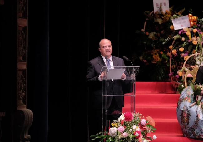 Jorge Tejedo, mantenedor de la bellea del foc de Alicante 2024.