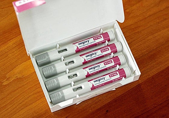 Wegovy se administra por vía subcutánea mediante una pluma precargada.
