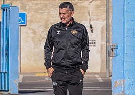 Alejandro Sandroni, técnico del Intercity.