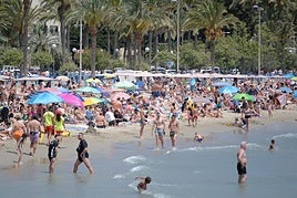 Playa del Postiguet el pasado fin de semana.