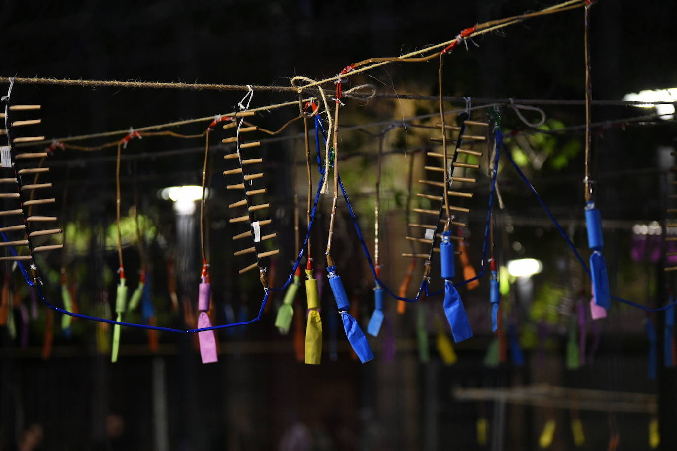 La plaza del Sol se ilumina con la mascletà nocturna