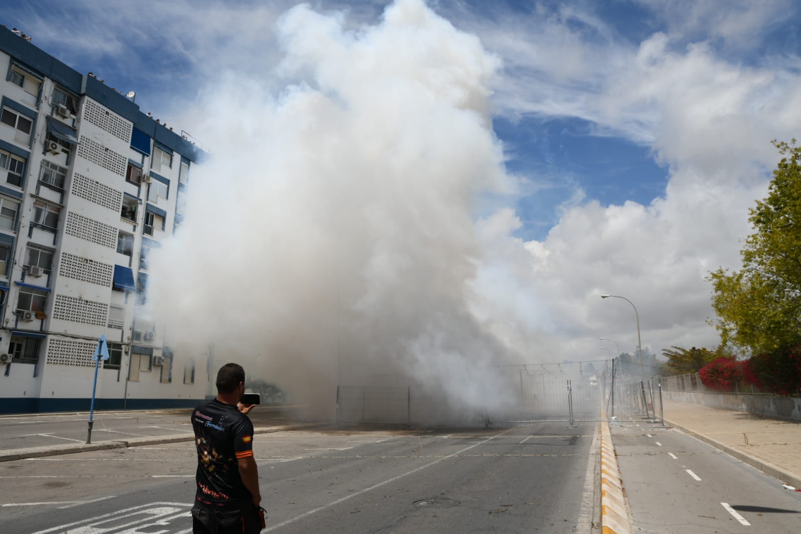 Así se ha vivido la mascletà de las Hogueras de Alicante de este domingo