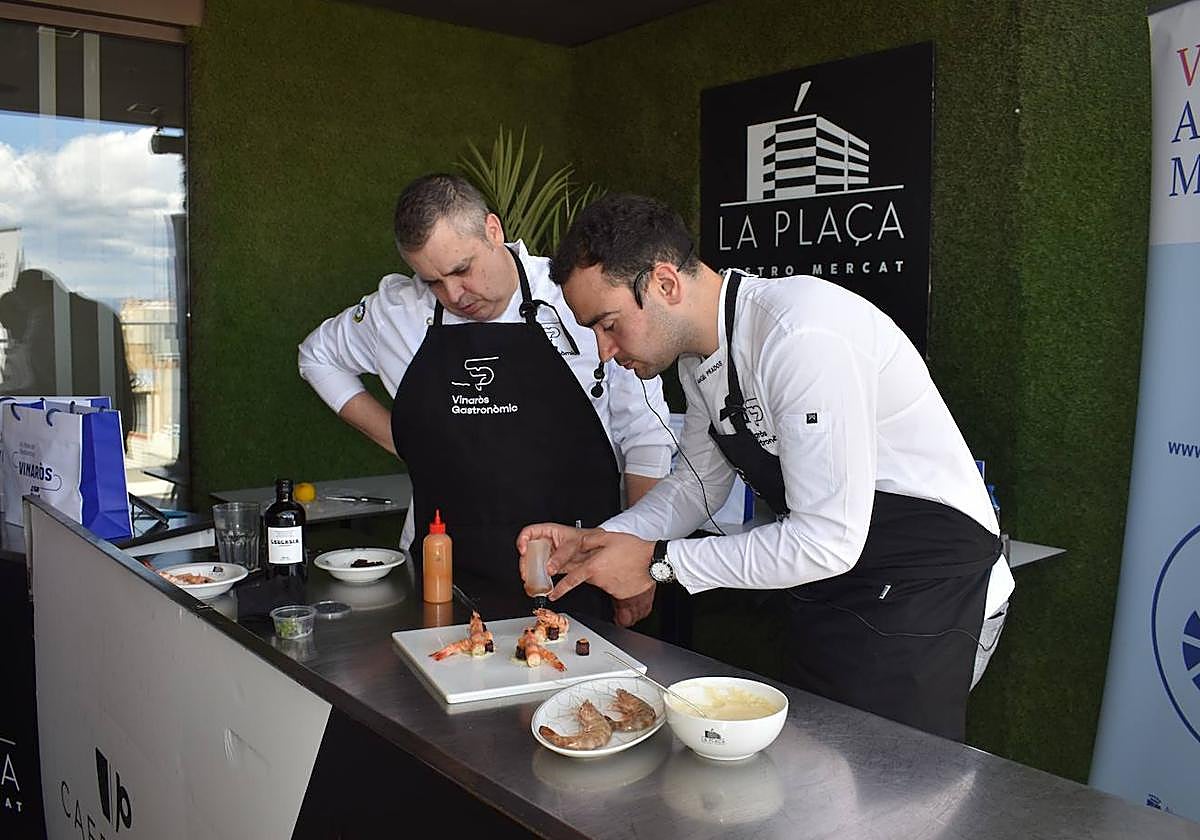 Los chefs Ángel Prados y Agustí Marcos de l´Associació Vinaròs Gastronòmic.
