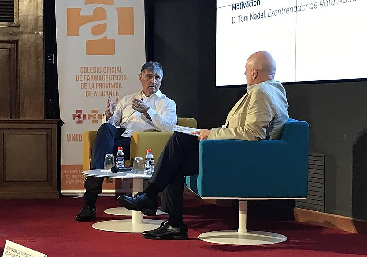 Toni Nadal (derecha) junto al Presidente del COFA, Andrés Mongars.