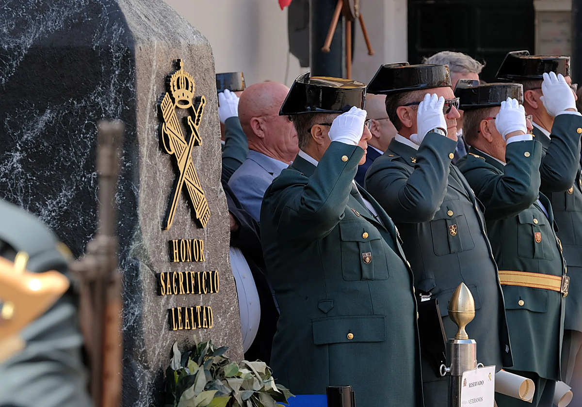 Imagen de la celebración del 180 aniversario de la Guardia Civil en la Comandancia de Alicante.