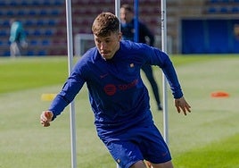 Antonio Aranda, durante un entrenamiento con el Barça B.