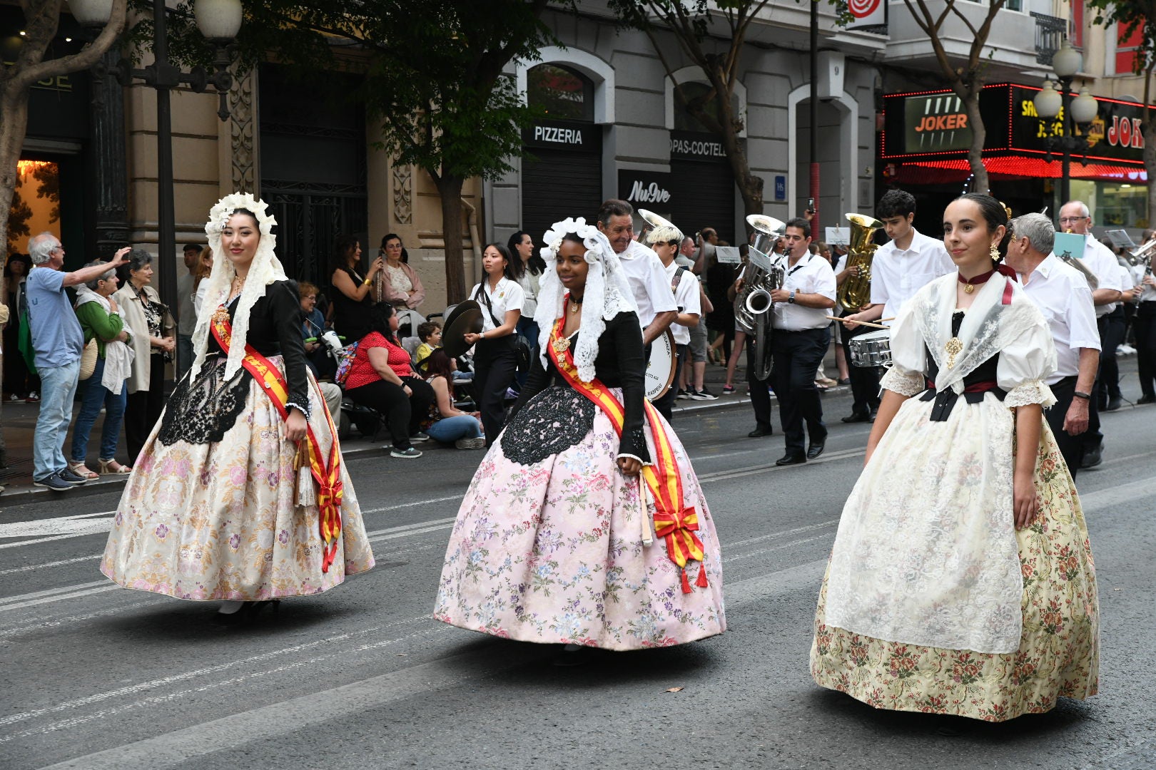 Alicante ya está en Hogueras