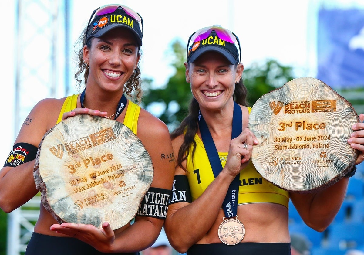 Paula Soria y Lili Fernández celebra su bronce en Polonia.