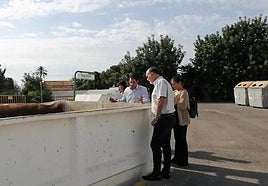 El concejal de Medio Ambiente, Manuel Villar, en un ecoparque.