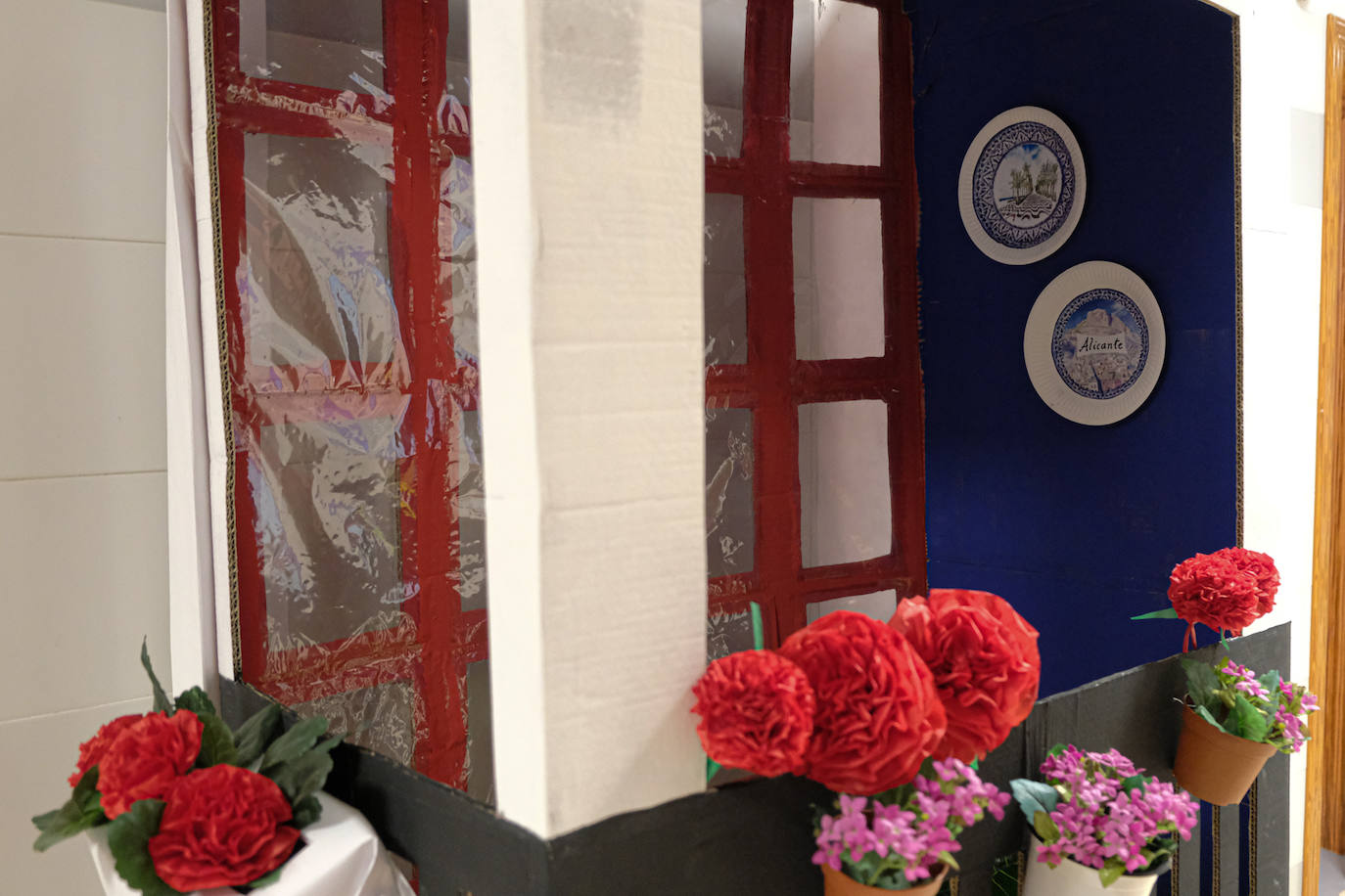 El arte de Gastón Castelló y Eusebio Sempere se reinventa en un colegio de Alicante